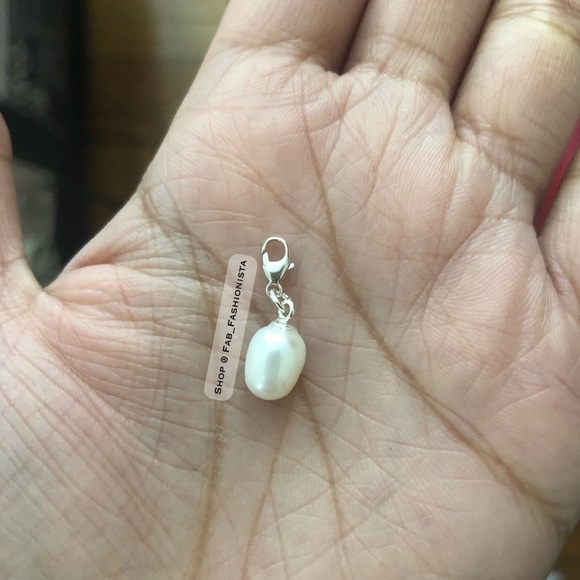 Sterling silver freshwater Pearl charm - Picture 3 of 3